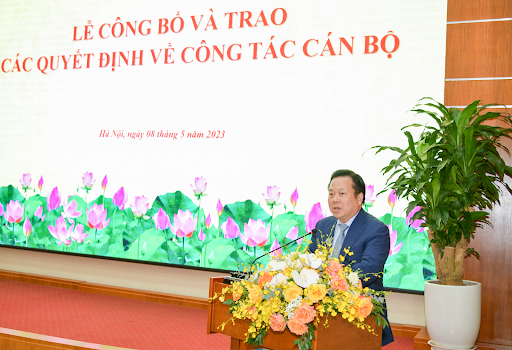 Đồng chí Nguyễn Hoàng Anh - Ủy viên BCH Trung ương Đảng, Chủ tịch Ủy ban QLV Nhà nước tại Doanh nghiệp phát biểu tại buổi lễ