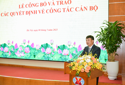 Đồng chí Ngô Hoàng Ngân - Bí thư Đảng ủy, Chủ tịch HĐTV Tập đoàn phát biểu nhận nhiệm vụ