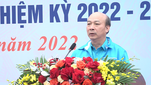 Bí thư Đảng uỷ - Chủ tịch HĐTV Tập đoàn Lê Minh Chuẩn phát biểu chỉ đạo tại Lễ phát động