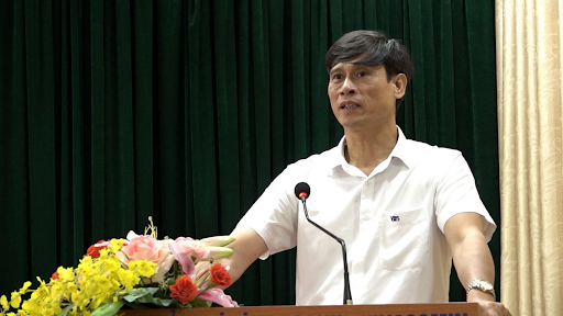 Đồng chí Phạm Đăng Phú, Bí thư Chi bộ - Hiệu trưởngTrường Quản trị kinh doanh - Vinacomin, phát biểu tại Lễ bế giảng