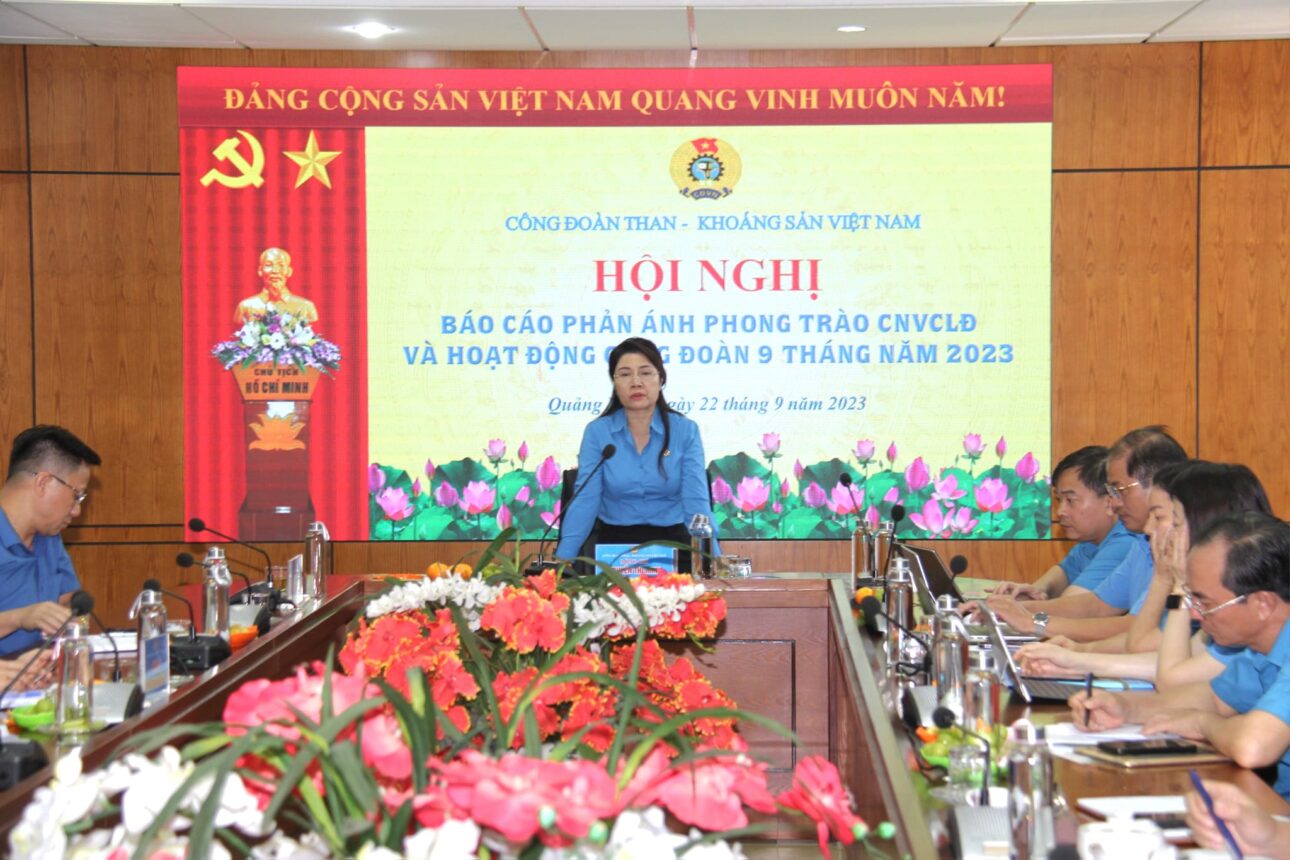 Đ/c Nguyễn Thị Minh- Phó chủ tịch Công đoàn TKV phát biểu kết luận hội nghị